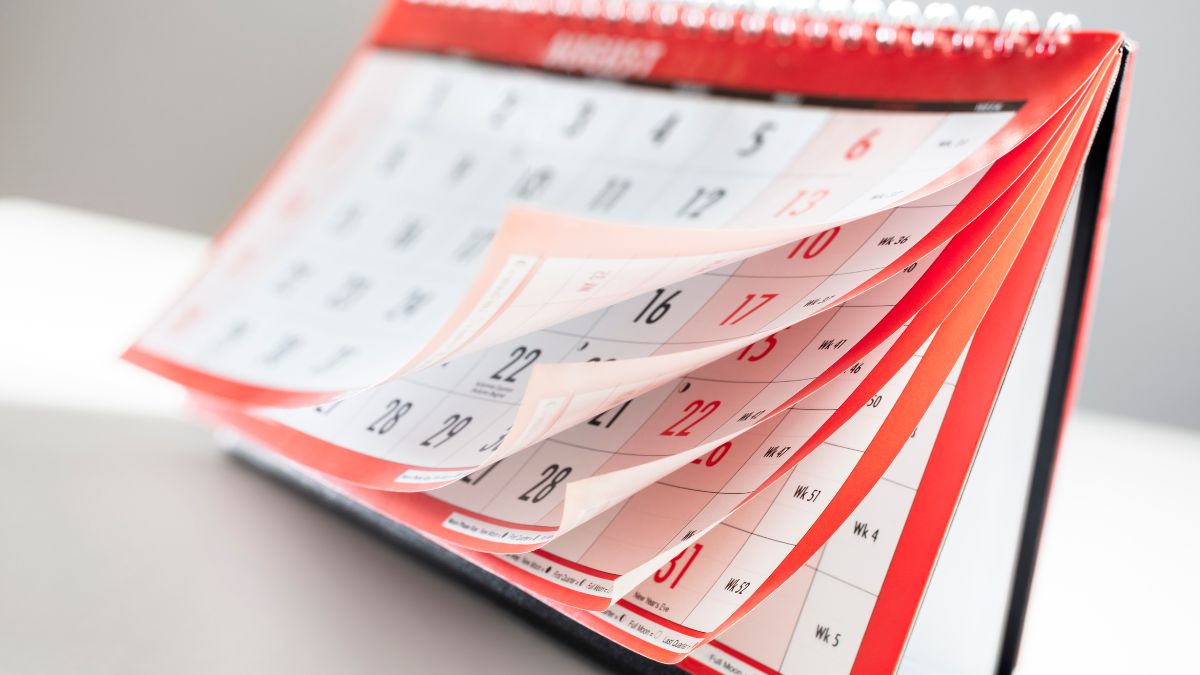 Calendar pages turning, representing the 180-day rule for Opportunity Zones.